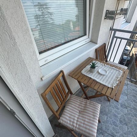 Lux Stan Na Dan Pozarevac Apartment ภายนอก รูปภาพ