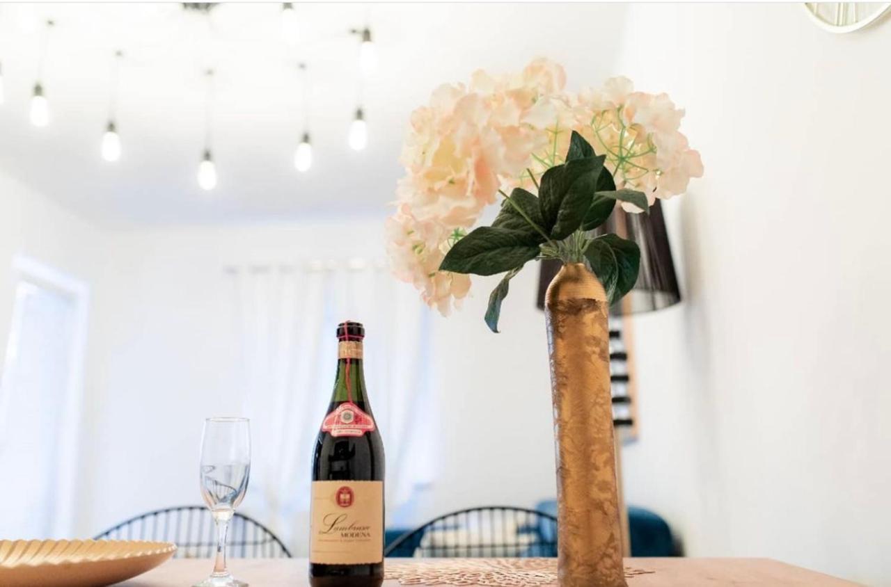 Lux Stan Na Dan Pozarevac Apartment ภายนอก รูปภาพ