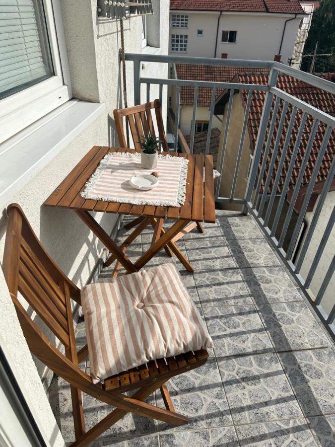 Lux Stan Na Dan Pozarevac Apartment ภายนอก รูปภาพ